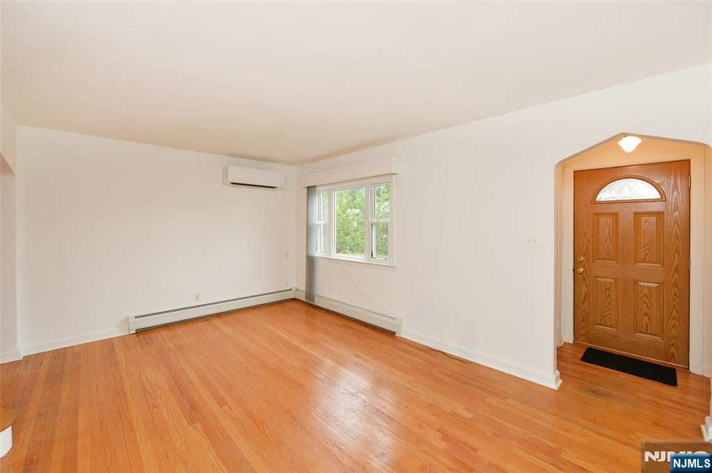 39-39 Brookside Avenue