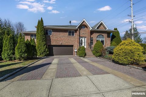 402 Monroe Avenue New Milford NJ 07646