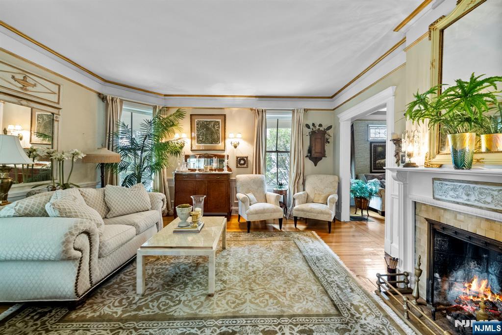 85 Hamilton Avenue