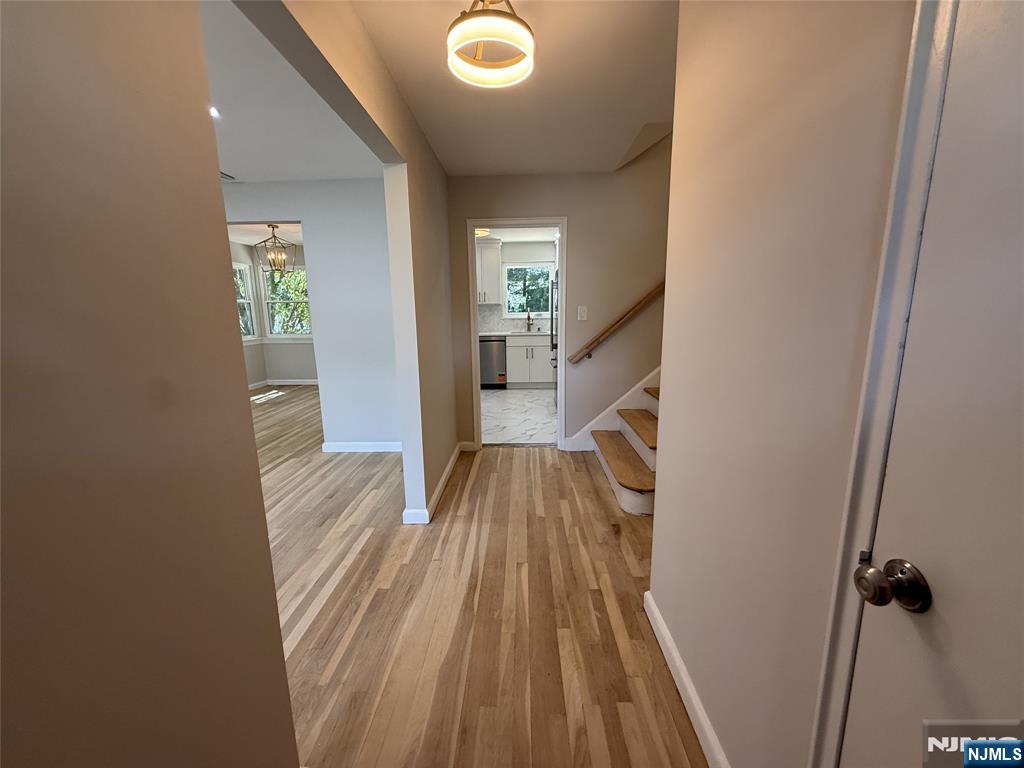 16 Valley Brook Drive