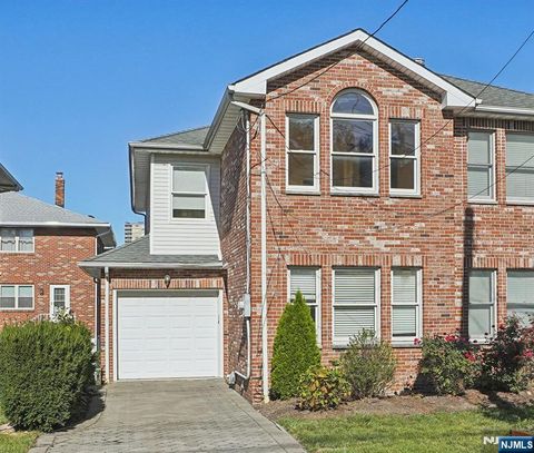 1561 Anderson Avenue Fort Lee NJ 07024