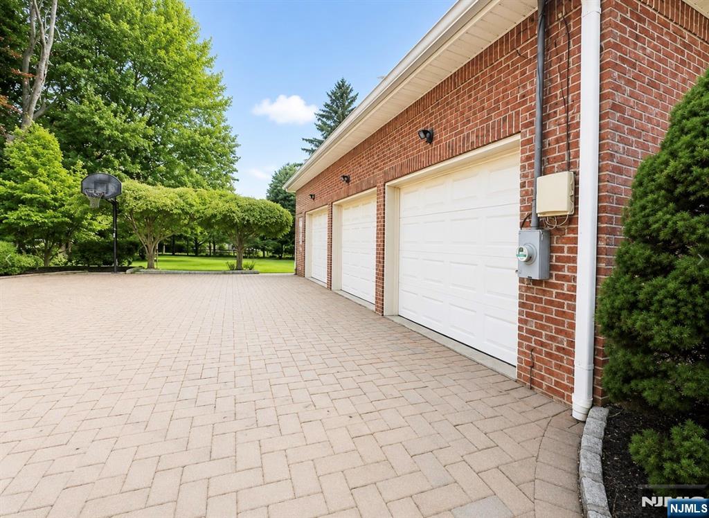 604 Grandview Terrace