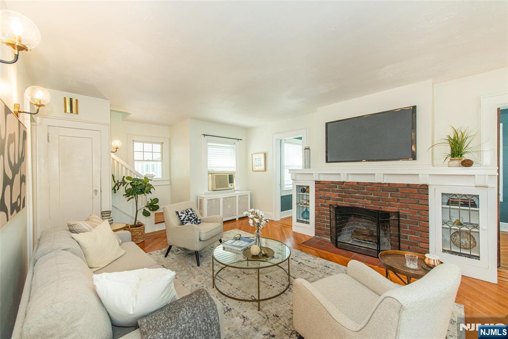 302 Gregory Avenue