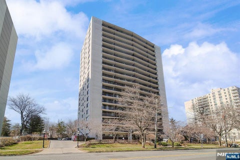 Photo of 277 Prospect Avenue #4A, Hackensack, NJ 07601 (MLS # 26025276)