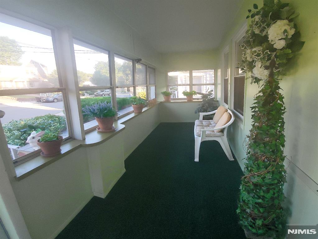 33 Garden Avenue