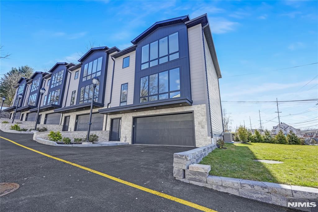 401 A Grand Avenue A