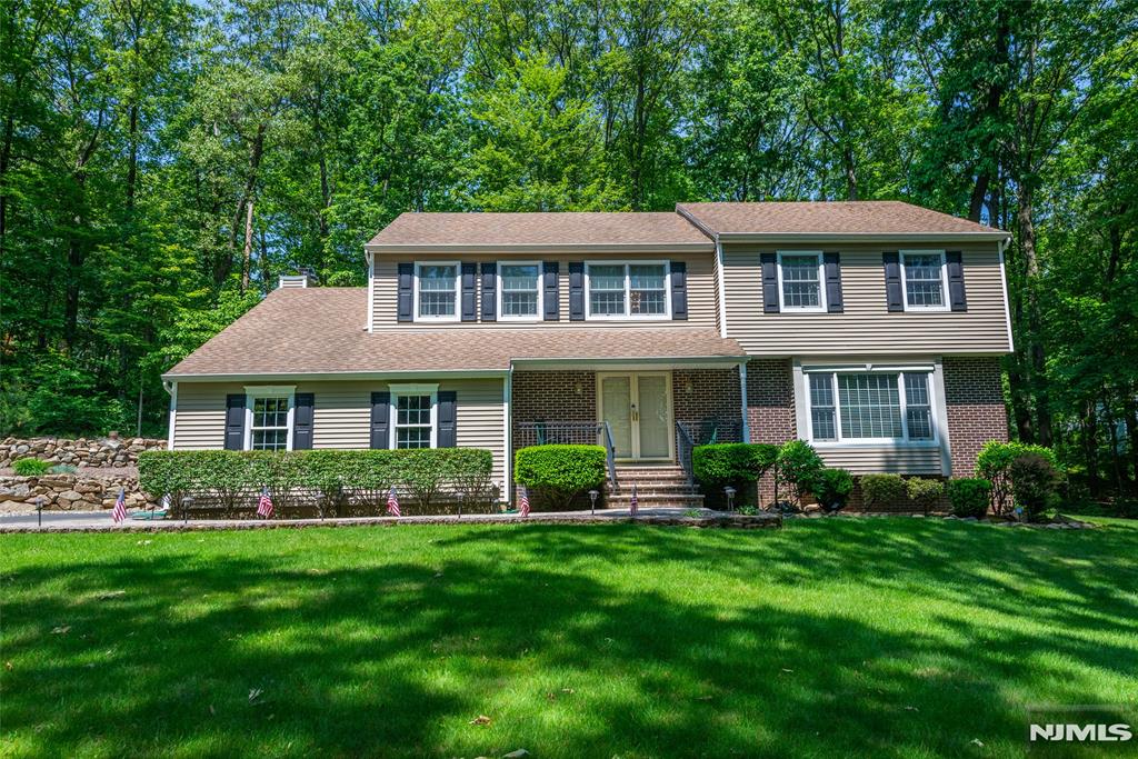Property for Sale at 11 Timberline Drive, Roxbury Twp, New Jersey - Bedrooms: 4 
Bathrooms: 3 
Rooms: 9  - $715,000
