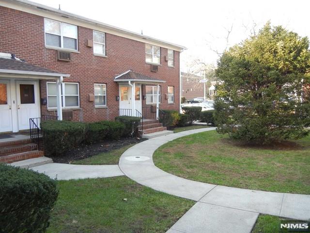 Rental Property at 401 W Madison Ave 27, Dumont, New Jersey - Bedrooms: 1 
Bathrooms: 1 
Rooms: 4  - $1,750 MO.