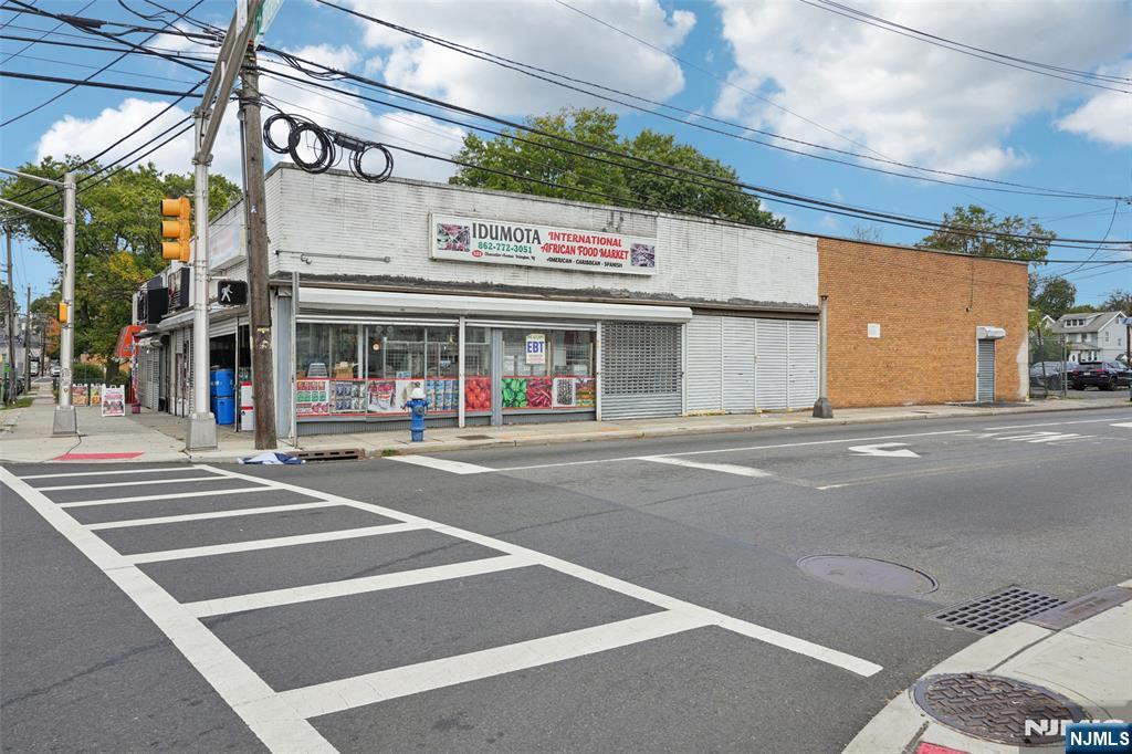 721-731 Chancellor Avenue ST1-6