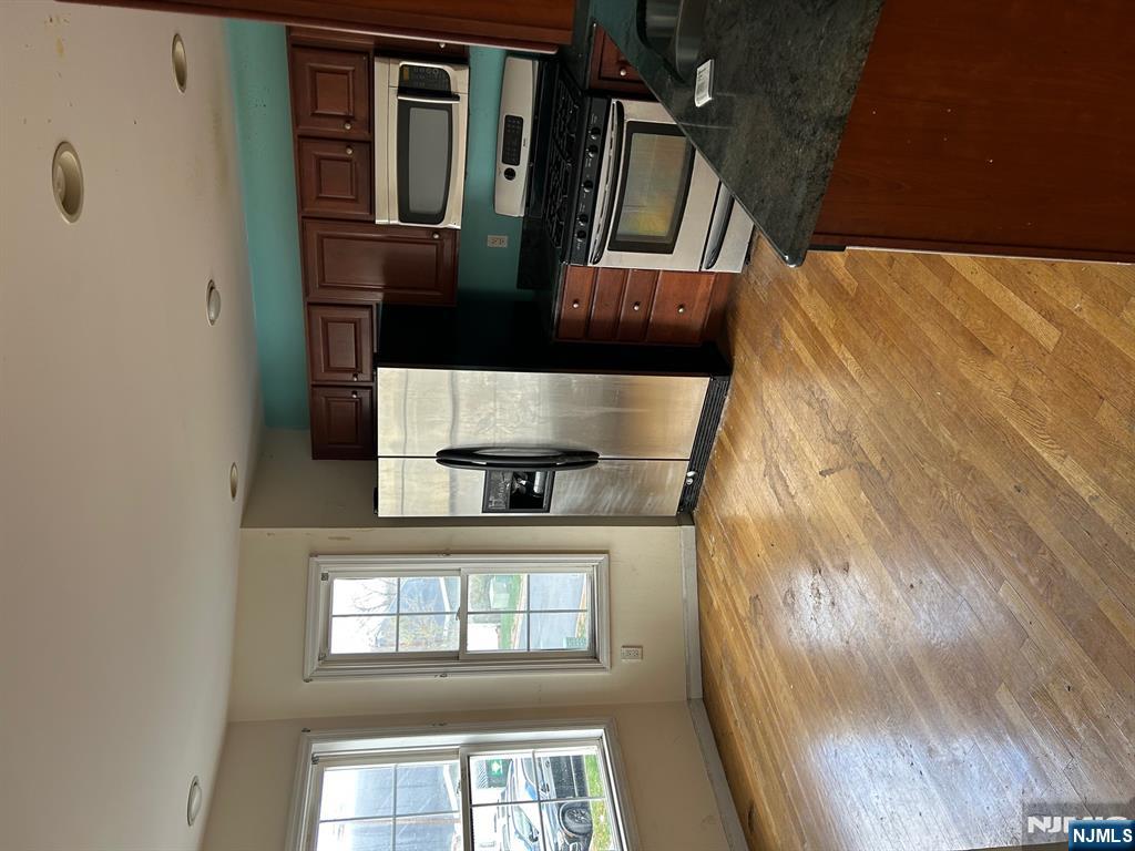 66 Terhune Avenue 14