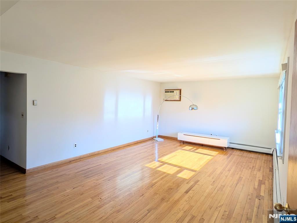 333 7TH Street 2 FL.