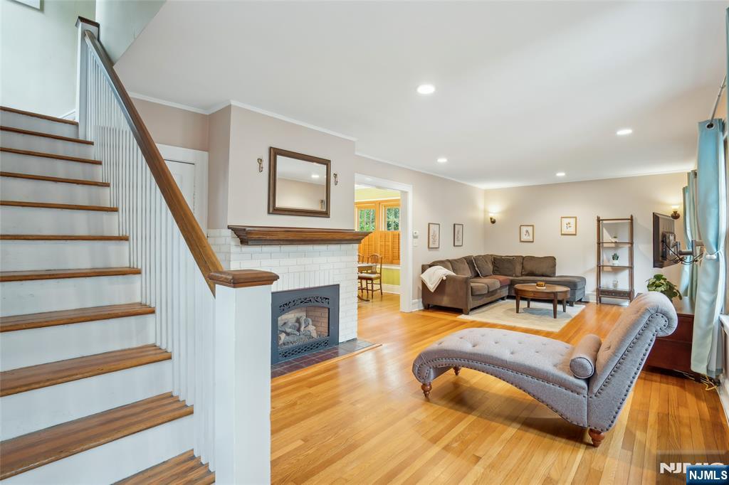 153 Lexington Avenue
