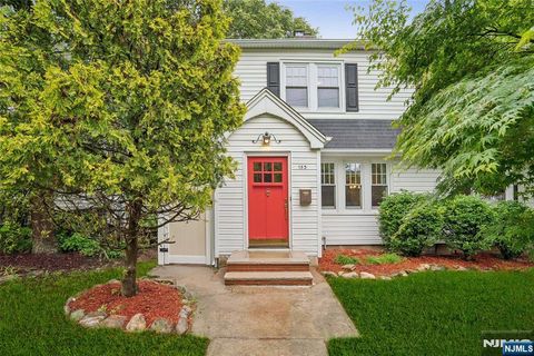 153 Lexington Avenue Westwood NJ 07675
