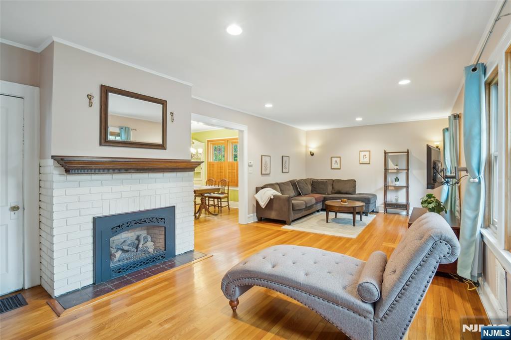 153 Lexington Avenue