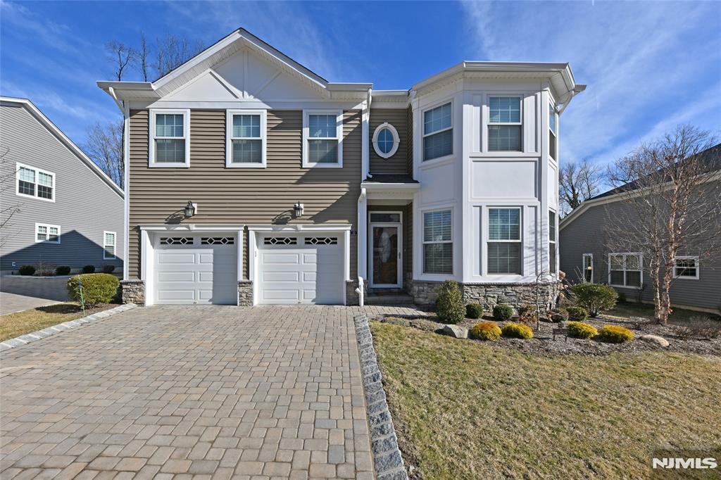 Photo 1 of 22 Arden Place, Hillsdale, New Jersey, $1,125,000, Web #: 325008821