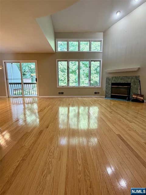 Photo of 19 Lakeview Drive, Old Tappan, NJ 07675 (MLS # 26030504)