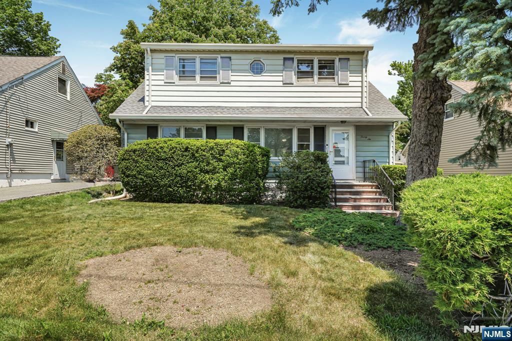 Photo of 26 Briar Lane, Nutley, NJ 07110 (MLS # 26018742)