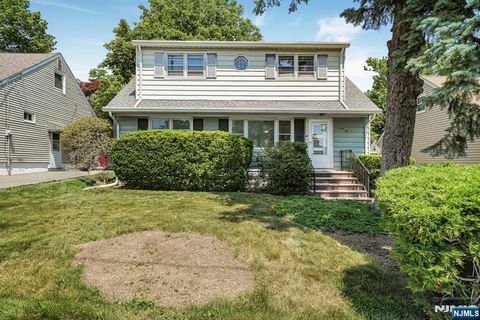 Photo of 26 Briar Lane, Nutley, NJ 07110 (MLS # 26018742)