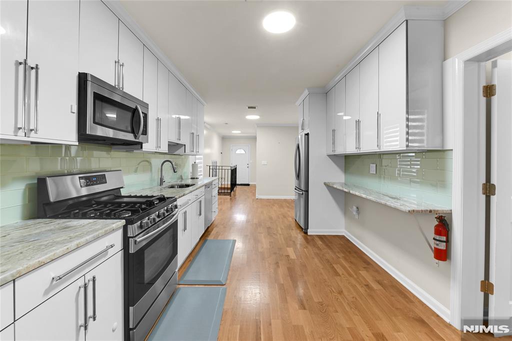 1208 67th Street