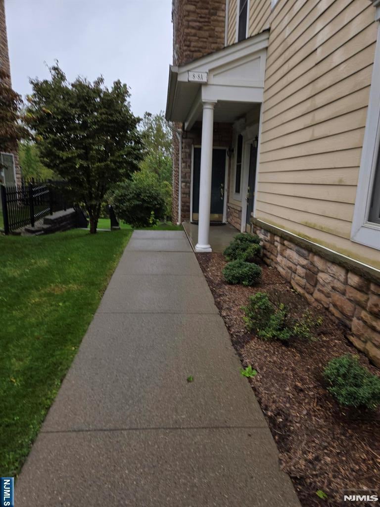 8 A Sweeney Court