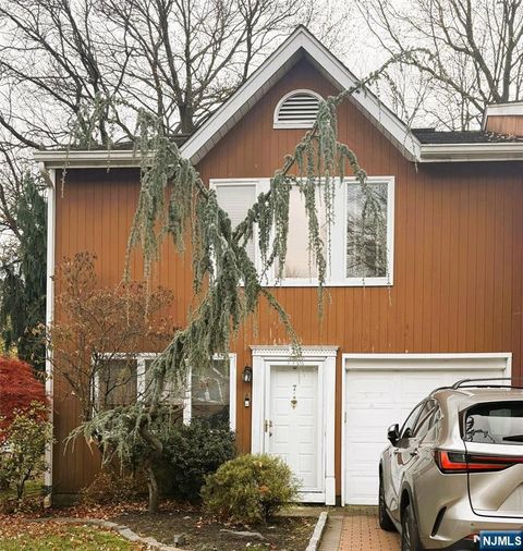 7 Devika Drive Englewood NJ 07631