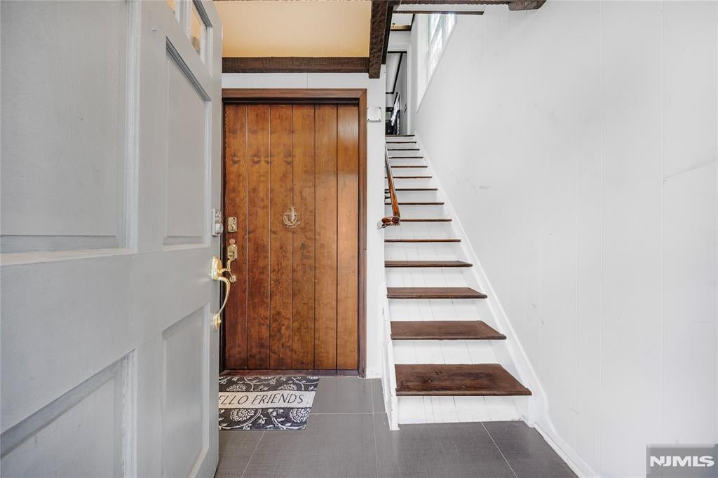 928 Belmont Avenue