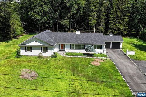 47 Twin Brooks Road Saddle River NJ 07458