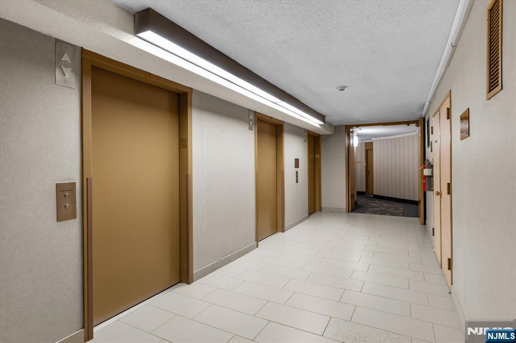 401 Harmon Cove Tower