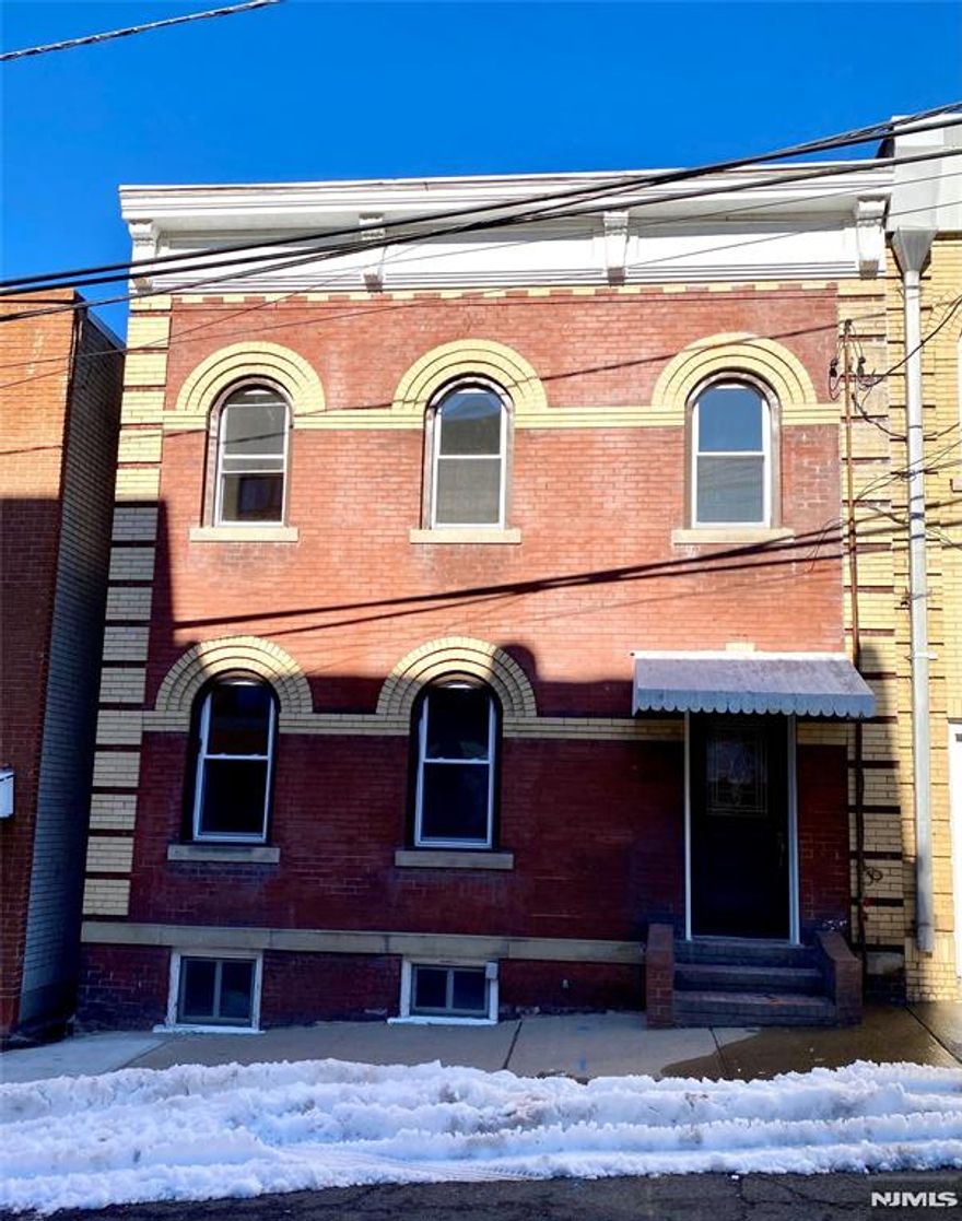 Bright and beautifully renovated second floor apartment features a very spacious modern eat in kitchen, new stainless steel appliances, backsplash and countertop. Large living room, two bedrooms plus a bonus room/office and an updated bathroom. New flooring and windows. Large shared yard and laundry hook-up in the basement for convenience. Water, heat, lawn maintenance and snow removal included. Tenant pays electricity and cooking gas and requirred to maintain renter's insurance during the entire lease term. Landlord must be named as "Certificate Holder" on Renter's Insurance. All applicants must complete NTN and submit lease application with proof of income and proof of identity. Credit check and interview are required. Available immediately.