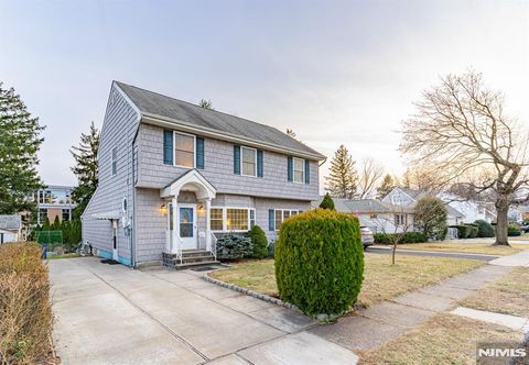 31 Foster Street Bloomfield NJ 07003