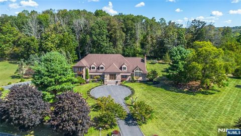 10 Sunny Lane Green NJ 07821