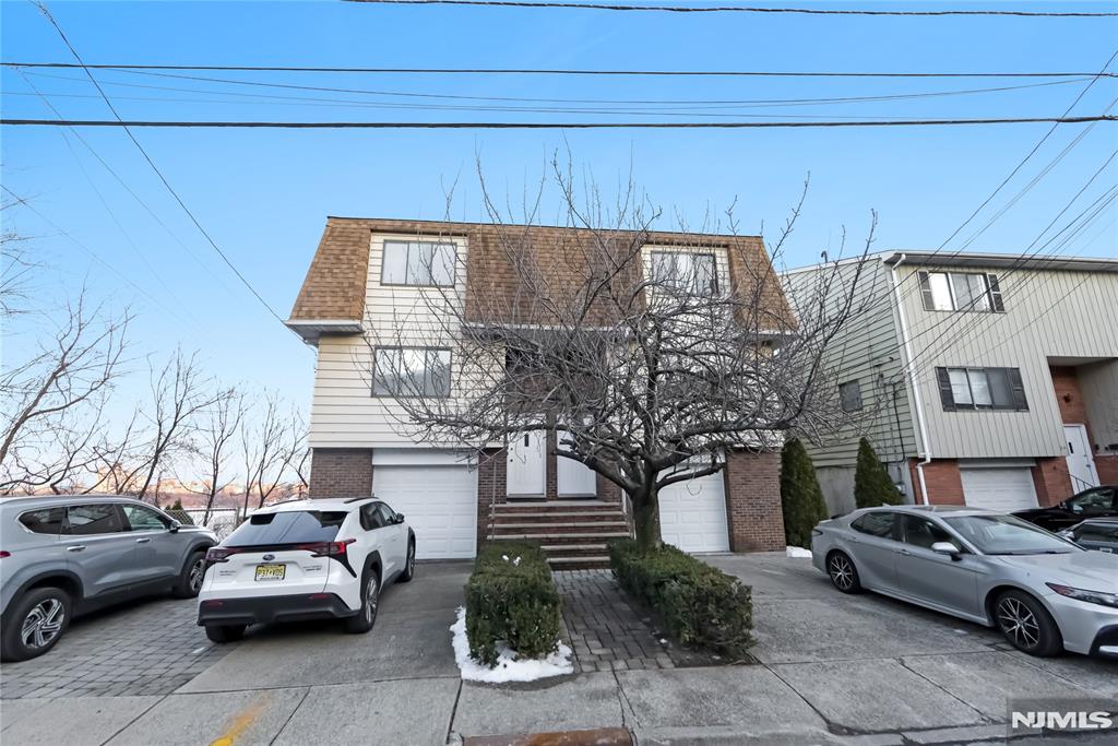 26 Manhattan Place
