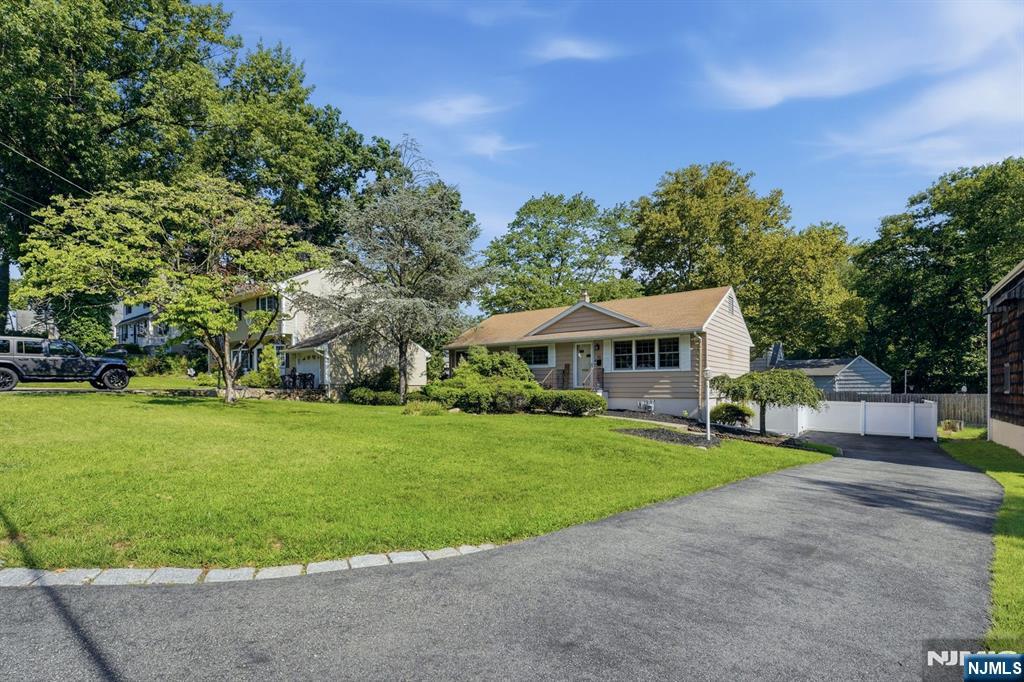 Homes for Sale in Northern NJ | ThisIsRiverEdge.com 10 Euclid Avenue