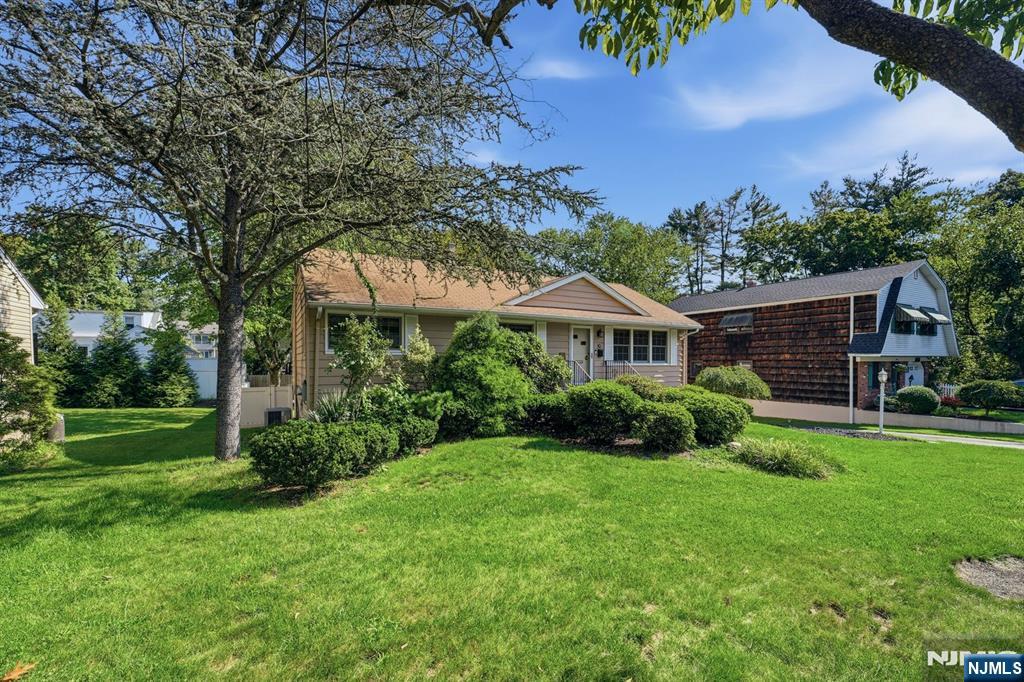 Homes for Sale in Northern NJ | ThisIsRiverEdge.com 10 Euclid Avenue