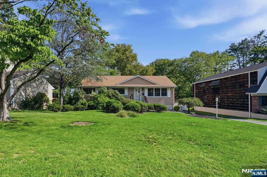 Homes for Sale in Northern NJ | ThisIsRiverEdge.com 10 Euclid Avenue