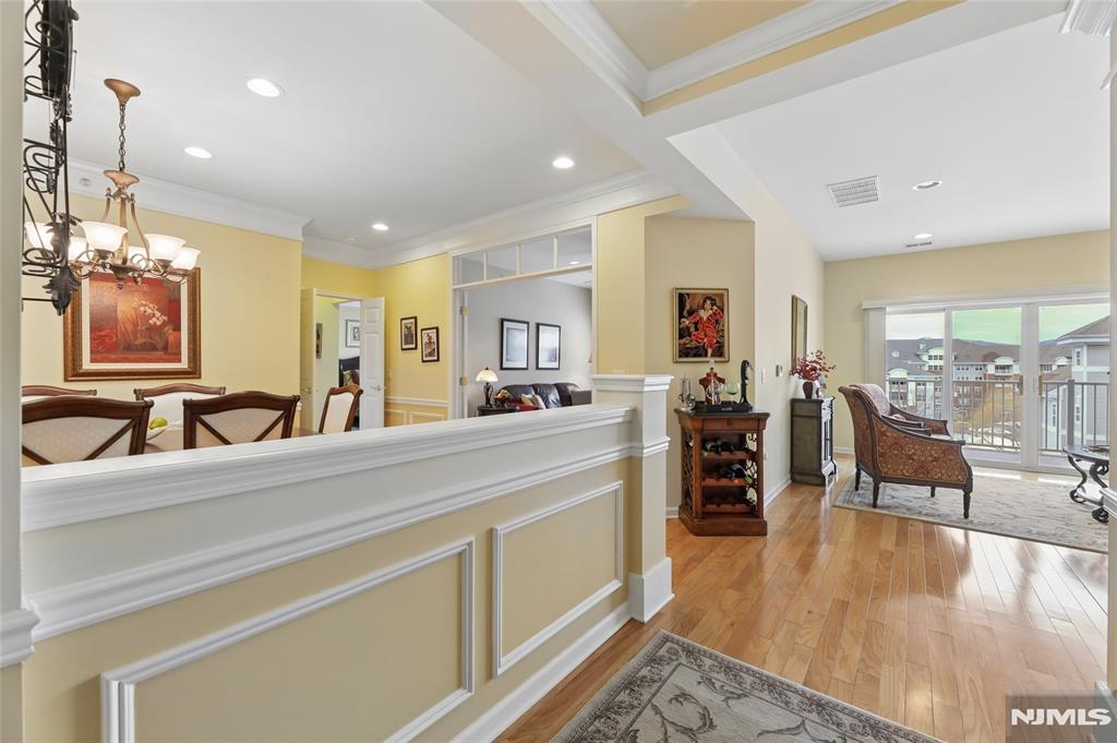 7408 Warrens Way TOP FLOOR & DEE