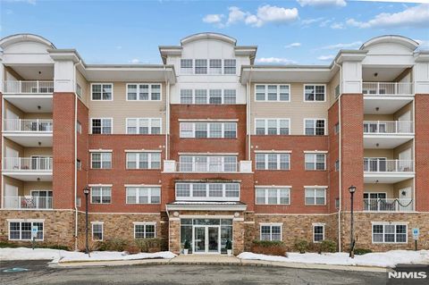 7408 Warrens Way TOP FLOOR & DEE Wanaque NJ 07465