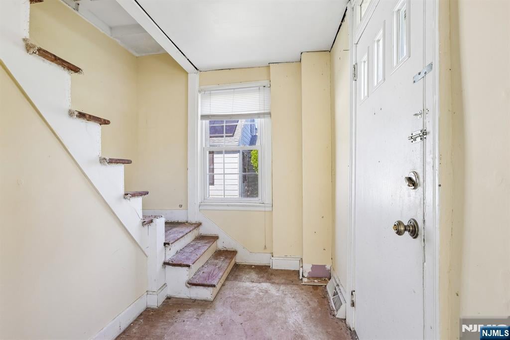162 Chestnut Street