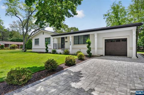 Photo of 436 Ruckman Road, Closter, NJ 07624 (MLS # 26017969)