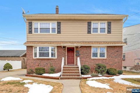 Photo of 712 Meyer Avenue, Lyndhurst, NJ 07071 (MLS # 26006028)