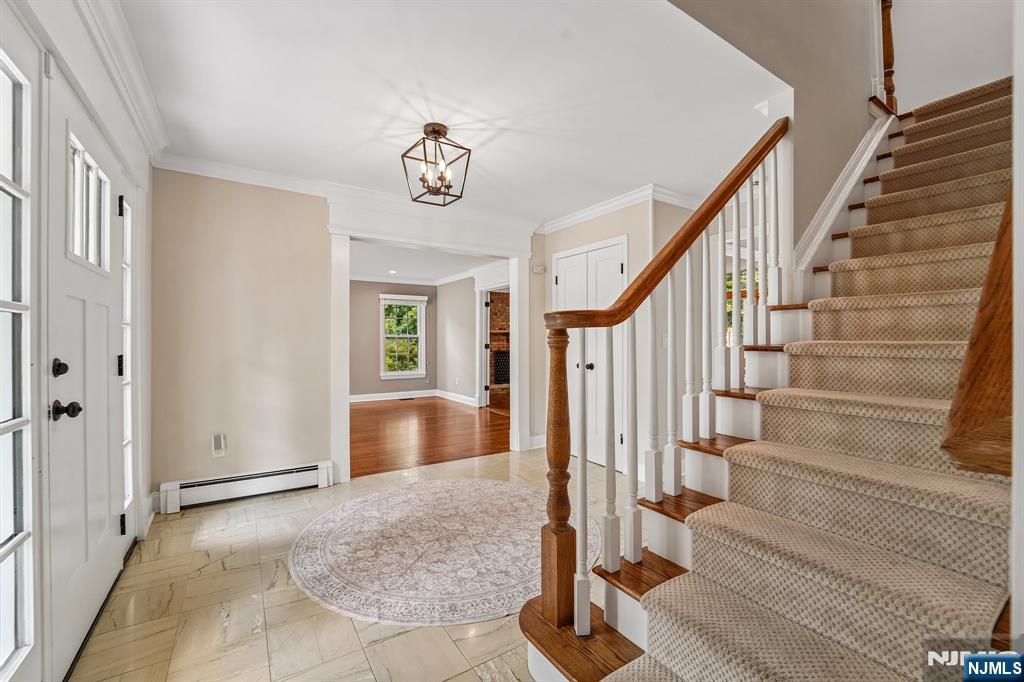 17 Colonial Drive