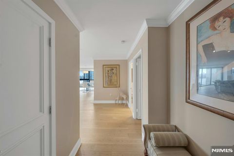 1500 Palisade Avenue 15F Fort Lee NJ 07024