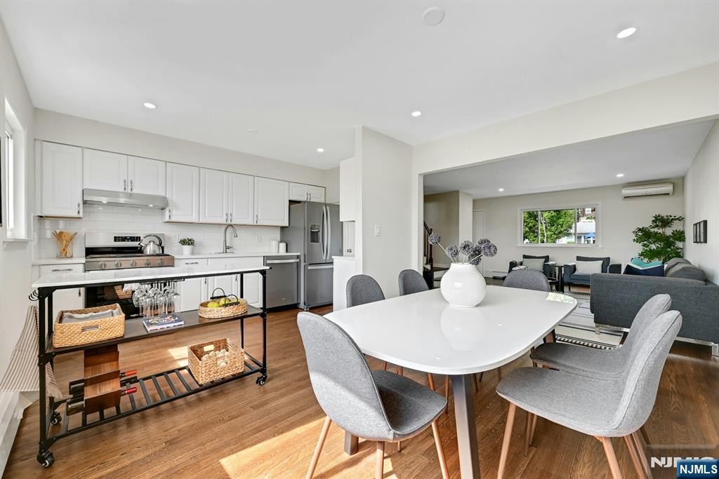 41A Edgewater Place