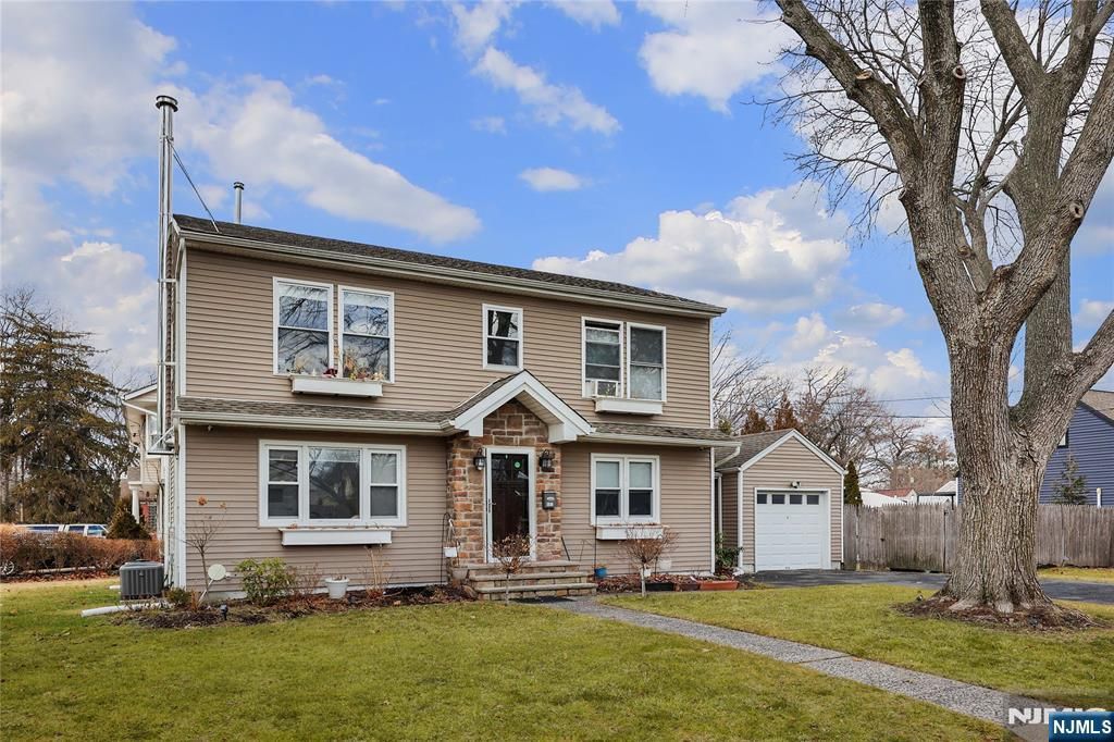 Photo of 181 Allen Street, Hackensack, NJ 07601 (MLS # 26001313)