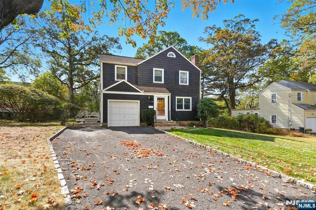 Photo of 79 Irving Avenue, Livingston, NJ 07039 (MLS # 25036145)