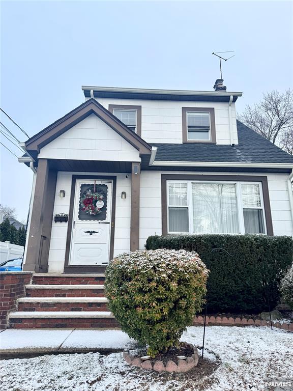 Rental Property at 83 Demarest Ave, Bergenfield, New Jersey - Bedrooms: 2 
Bathrooms: 1 
Rooms: 5  - $2,400 MO.