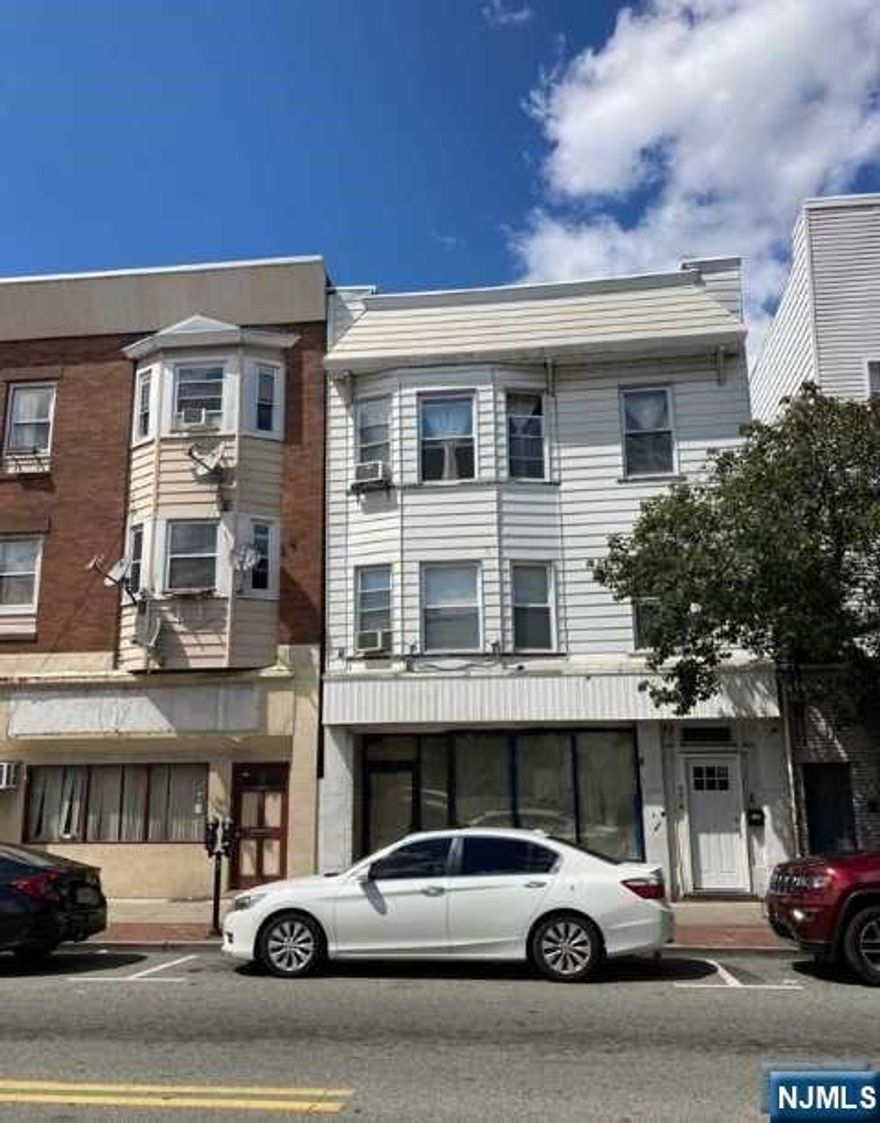 NICE 2 BEDROOMS APARTMENT. IN THE PRIME AREA OF HARRISON AVE. MINUTES TO PATH TRAIN TO NEW YORK. CLOSE TO STORES, SHOPPING, SCHOOLS, RUTGERS AND NJIT UNIVERSITY, RESTAURANTS, PARKS, GROCERY STORES, MANY MAJOR TRANSPORTATION. LOCATES BETWEEN 3RD ST AND CHURCH SQUARE (THE TOWN HALL AREA). UNIVERSITY SHUTTLE BUS STOP NEAR ACROSS ON THE HARRISON AVENUE. TENANT TO PAY UTILITY (gas and electric plus 30% of the water bill). CONTACT AGENT FOR ALL APPOINTMENT AND ARRANGEMENT! AVAILABLE NOW. BY APPOINTMENT ONLY! DO NOT GO DIRECT. A MUST SEE!