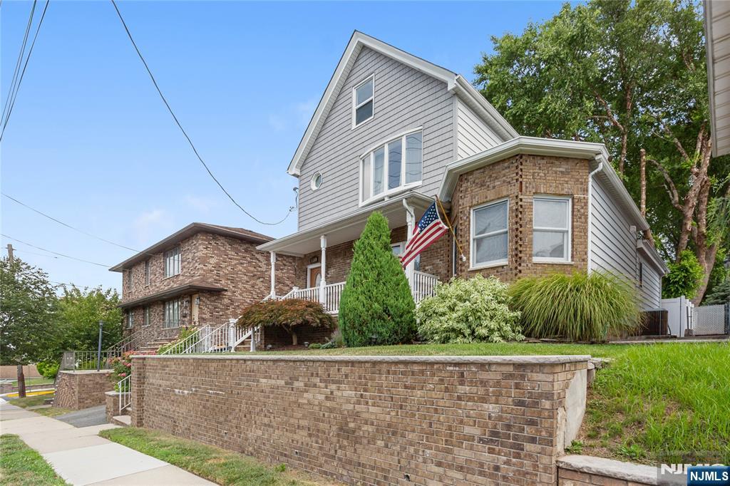 539 Broad Street