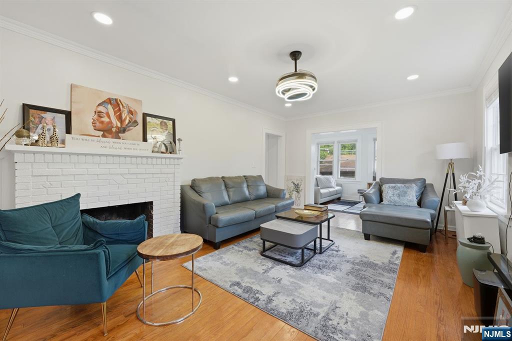 285 Hudson Avenue