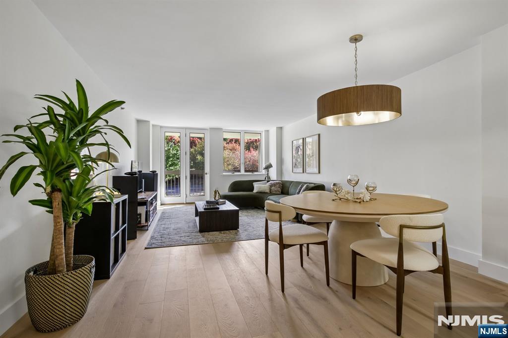 10 Smith Manor Boulevard 202